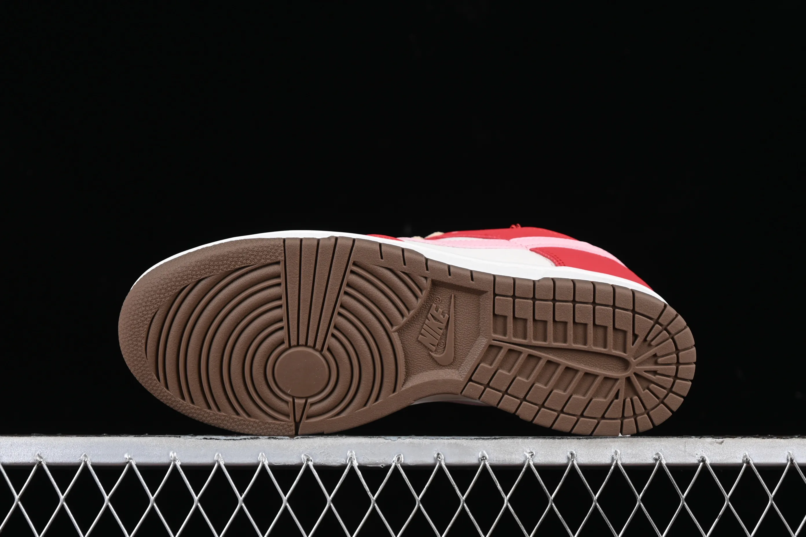 All categories Nk SB Dunk series Nk SB Dunk Low low-top sneakers Nk Dunk Low Bacon color SB low-top casual sneakers FB7910-600